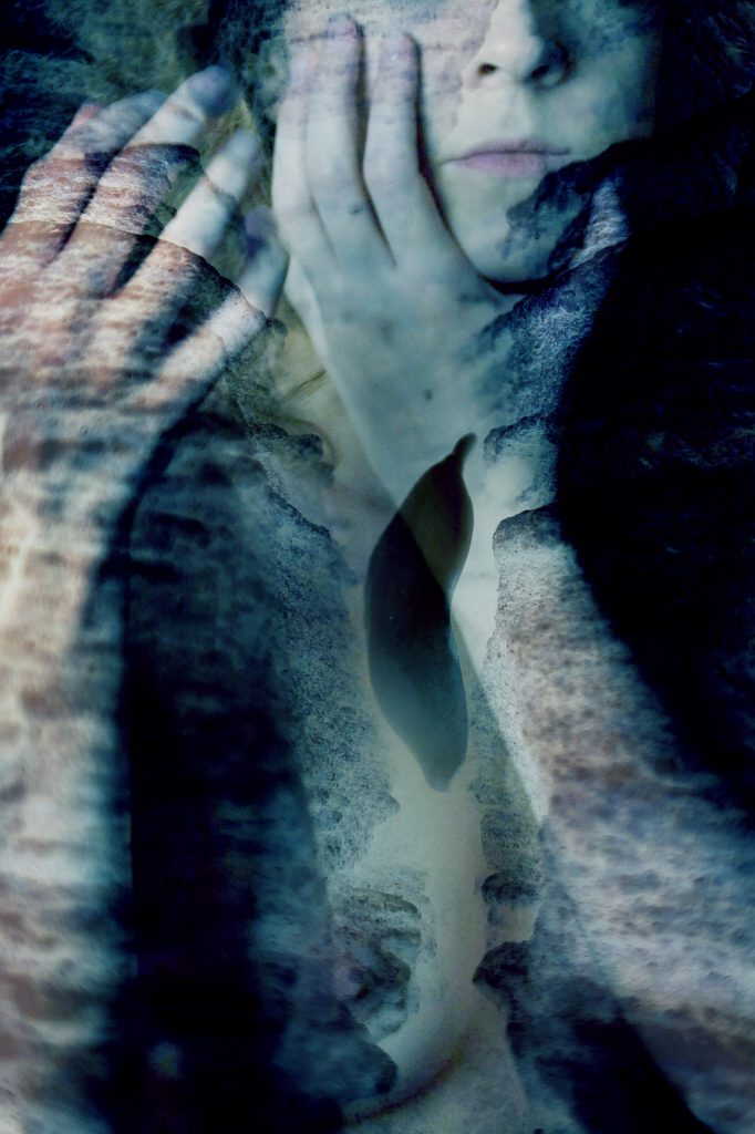 Xavier-Curtat-photographe-nantes-paysdelaloire-illustration-nue-comme-le-poing-Hot